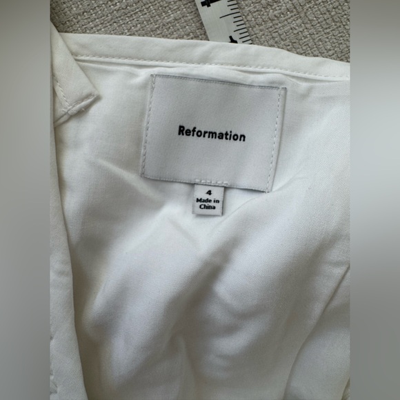 Reformation Archer Ruched White Tank Top like new size 4 - Picture 8 of 9